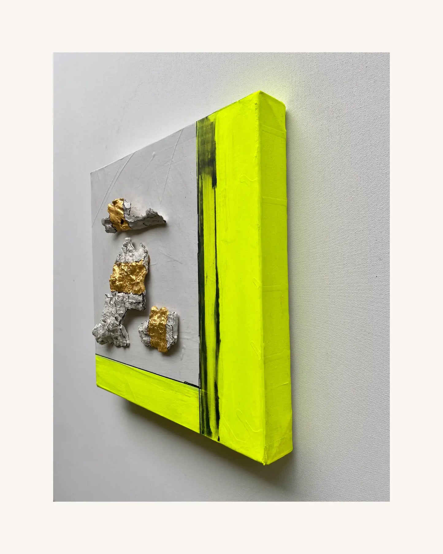 Golden barks with neoyellow 2
