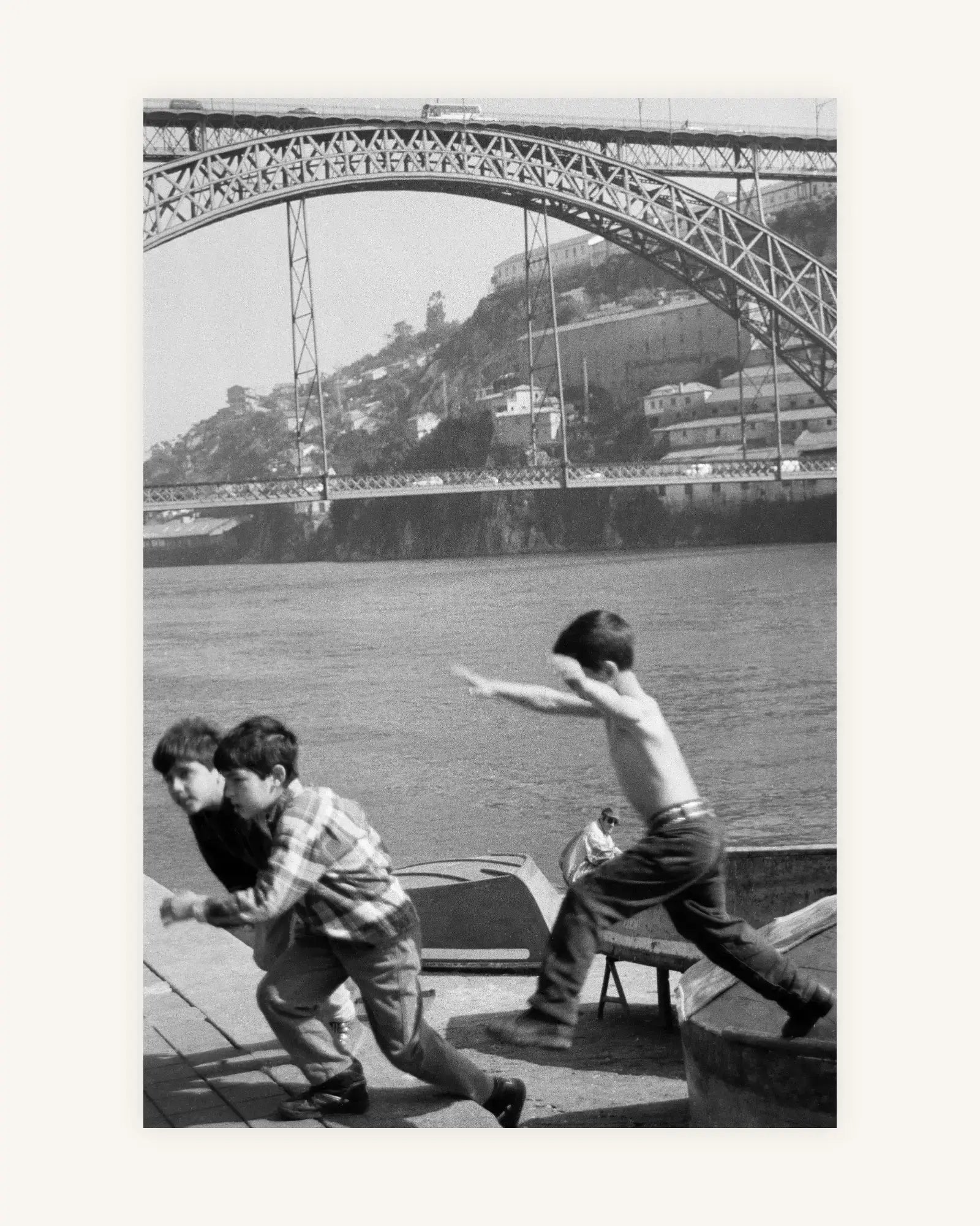 Kinder am Douro in Porto 0