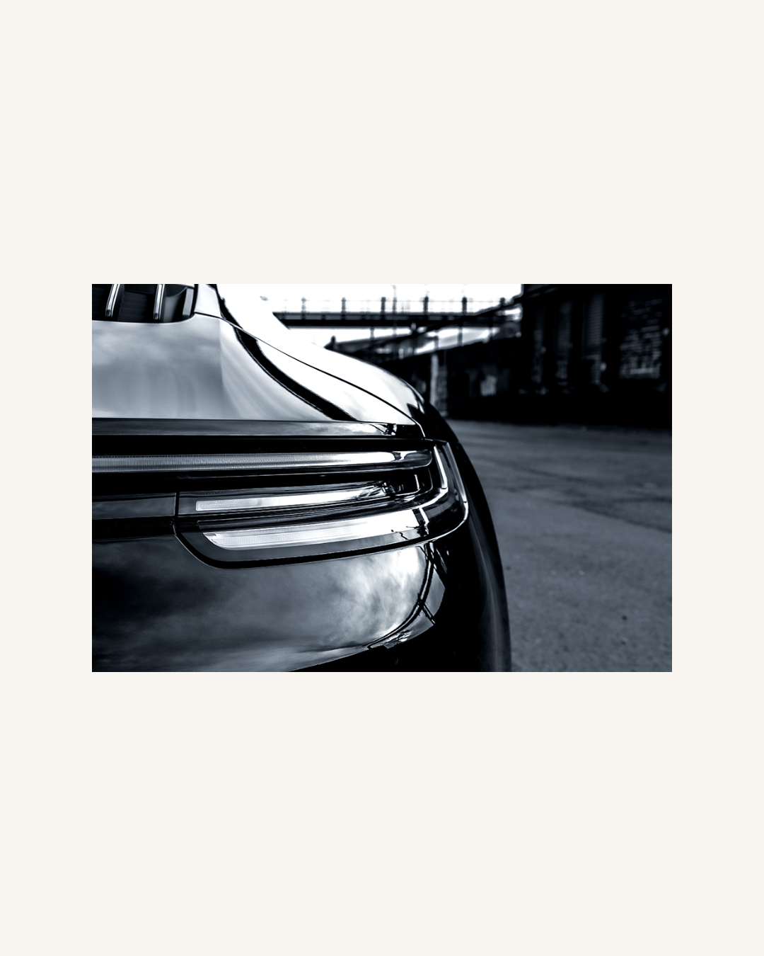 Porsche 911/992, black