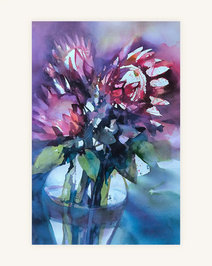 Protea in Rot-, Violett- und Grüntönen I Blooming Crown 0